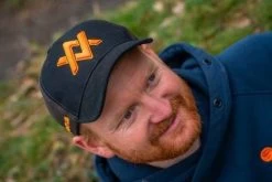 Guru Aventus Charcoal Cap